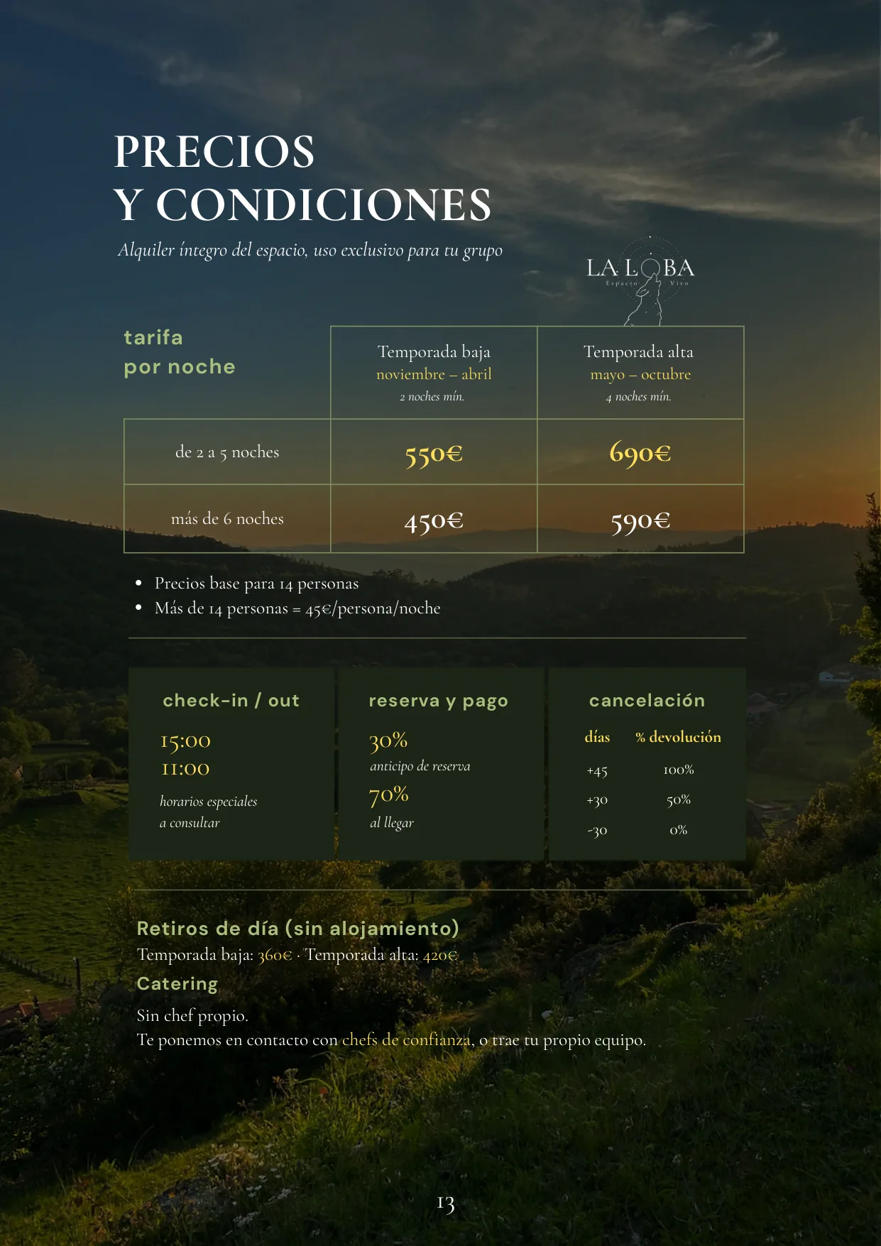 Página de precios y condiciones, con las tarifas en tabla sobre un atardecer en el monte.